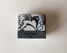 Load image into Gallery viewer, renesans watercolours aquarelle half pan 1,5 ml ivory black